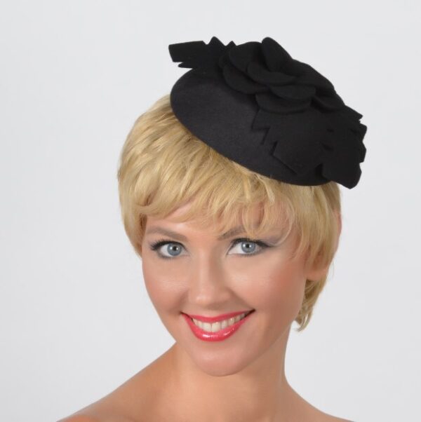 52501 Black Pillbox Wool Fascinator