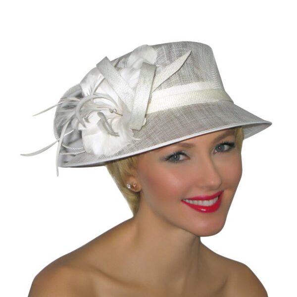 52972 White Sinamay Hat with Feather Flower